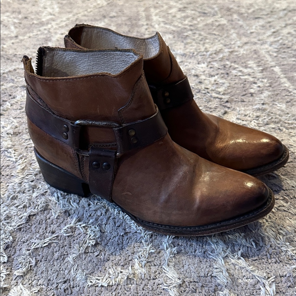 Freebird Phlow Brown Harness Booties 9